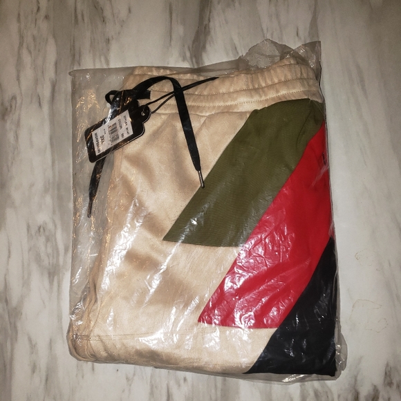 VIE + RICHIE Sweatpants - Picture 7 of 7